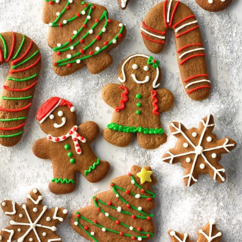Christmas Cookie Debate: Sugar Cookies vs. Gingerbread