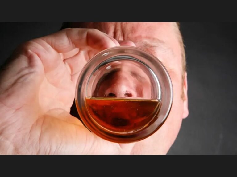 Heart Surgeon With 25 Years of Experience Calls Fizzy Drinks "Liquid Death" and Warns Billions Who Drink Them
